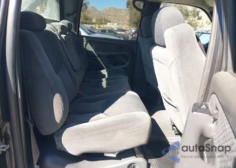 2004 Chevrolet Avalanche 1500 from USA, damaged, VIN 3GNEC12T24G277705